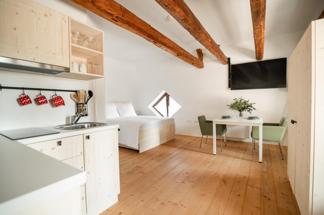 Apartments Strmol Церклье-на-Гореньскем Экстерьер фото